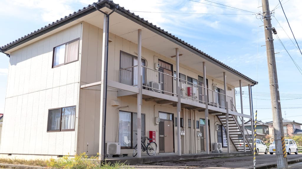 事故物件のアパートとは？告知義務から家賃相場・見分け方を解説