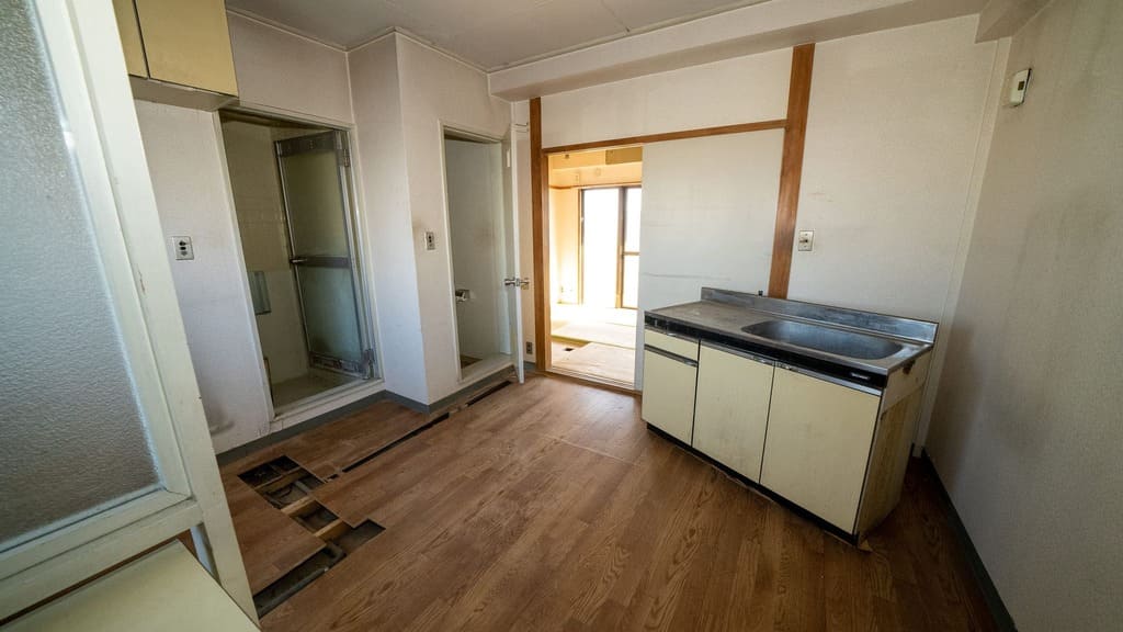 孤独死のあった物件は事故物件になる？告知義務と最適な売却方法を解説