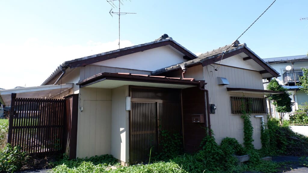 実家売却は何から始める？手順・費用・節税特例をまとめて解説